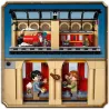 Chariot a bagages avec la chouette Hedwige et accessoires magiques dans le set LEGO 76450