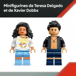 Minifigures d explorateurs avec fusils tranquillisants et oeuf de dinosaure du set LEGO 76975