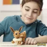 Figurine MEGA Pokemon Evoli 215 pieces exposee en decoration de chambre
