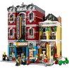 Vue d ensemble de la facade et de l enseigne retro du Club de Jazz LEGO 10312