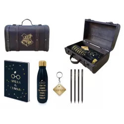 Vue interieure du coffret malle Poudlard devoilant la gourde le carnet et la papeterie