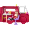 Gros plan sur la poupee Chelsea en tenue de pompier avec son chiot et l echelle extensible